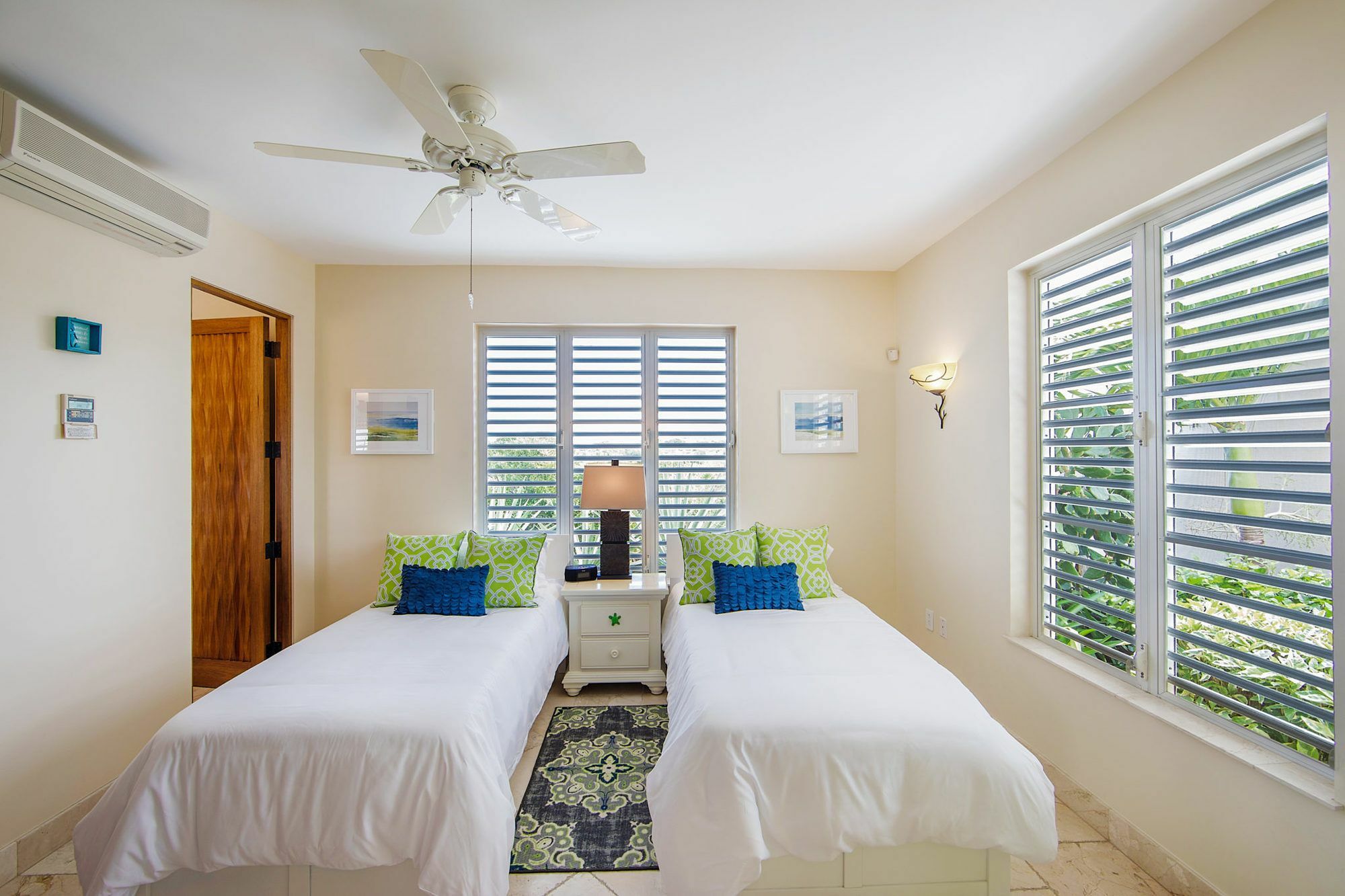 Turtle Ridge Villa Grace Bay Exterior photo